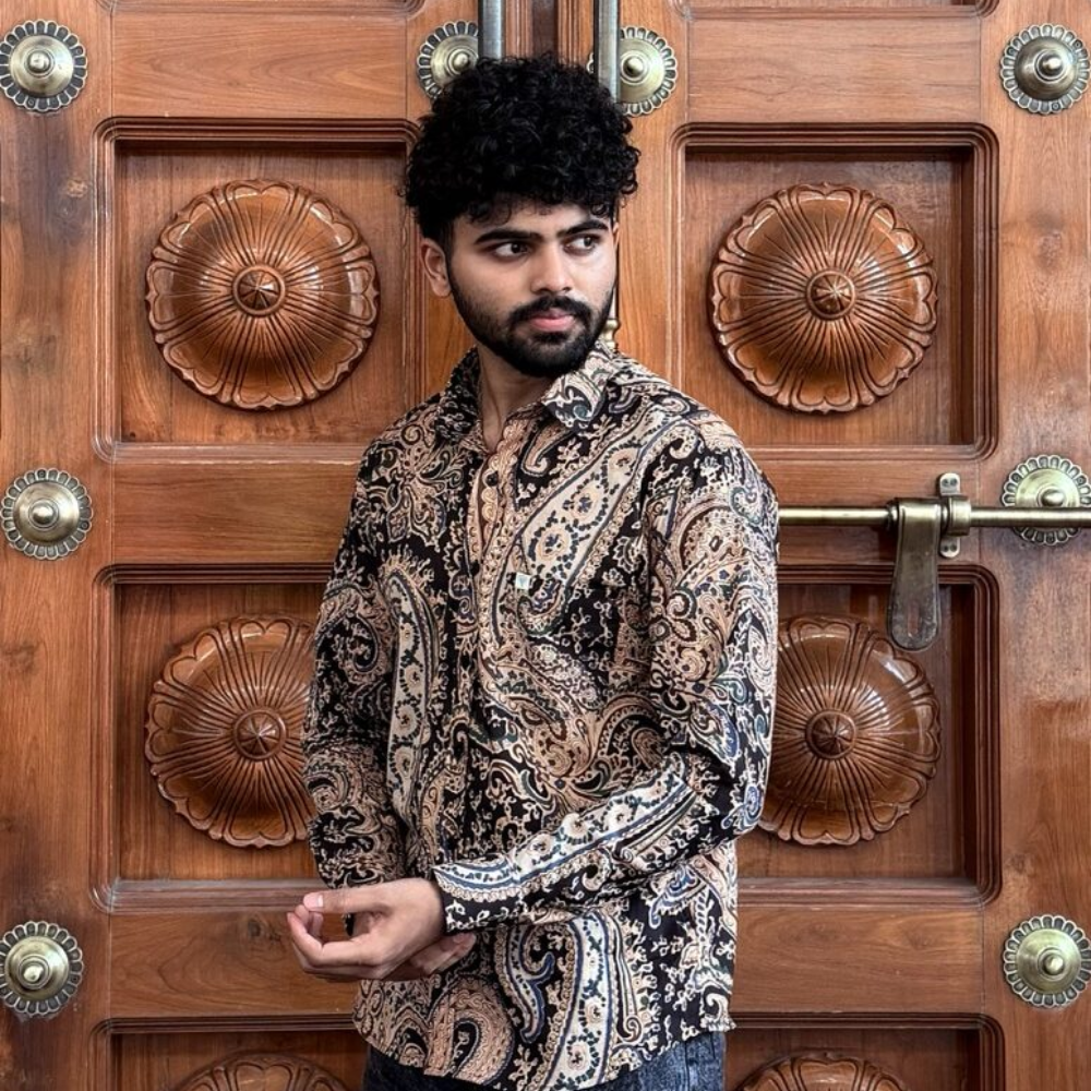 Classic Paisley - Image 2
